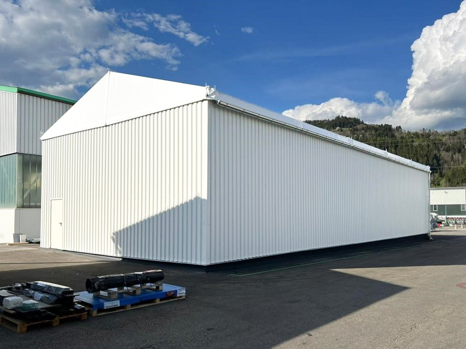 Industrie Cargo-Halle zur Güterlagerung / HR-Structures GmbH